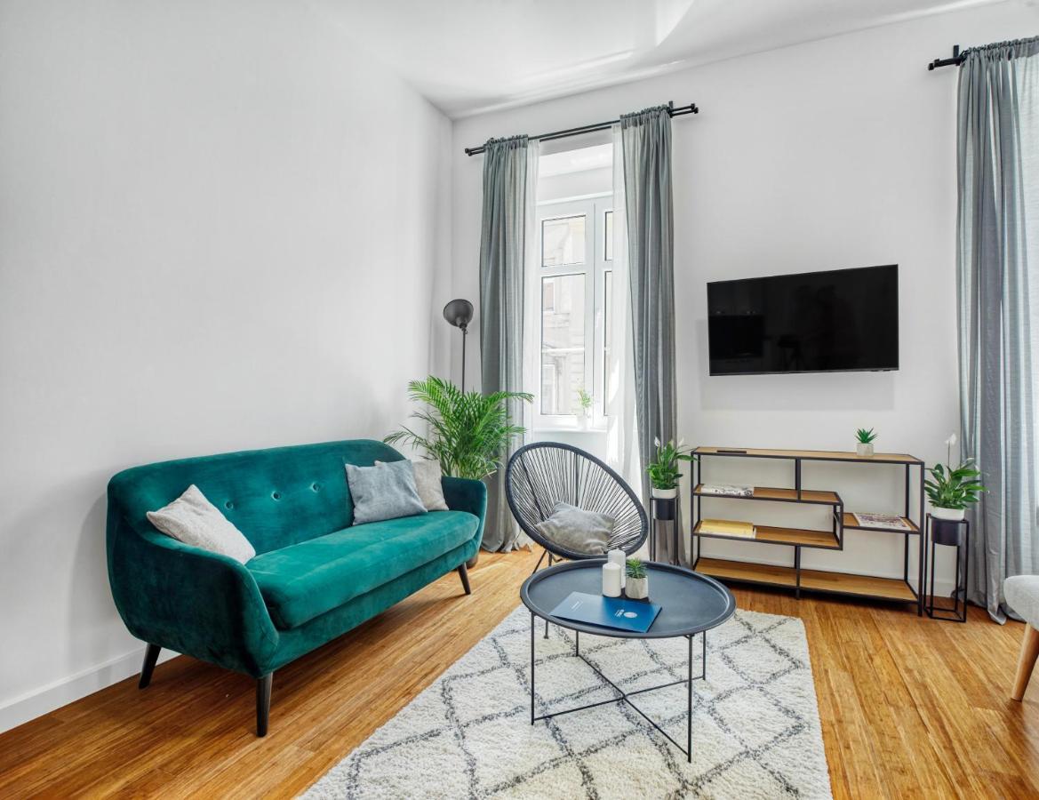Berry Berry Studios By Flat White Zagreb Extérieur photo