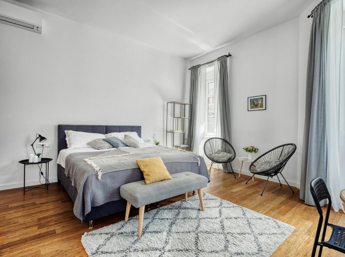Berry Berry Studios By Flat White Zagreb Extérieur photo