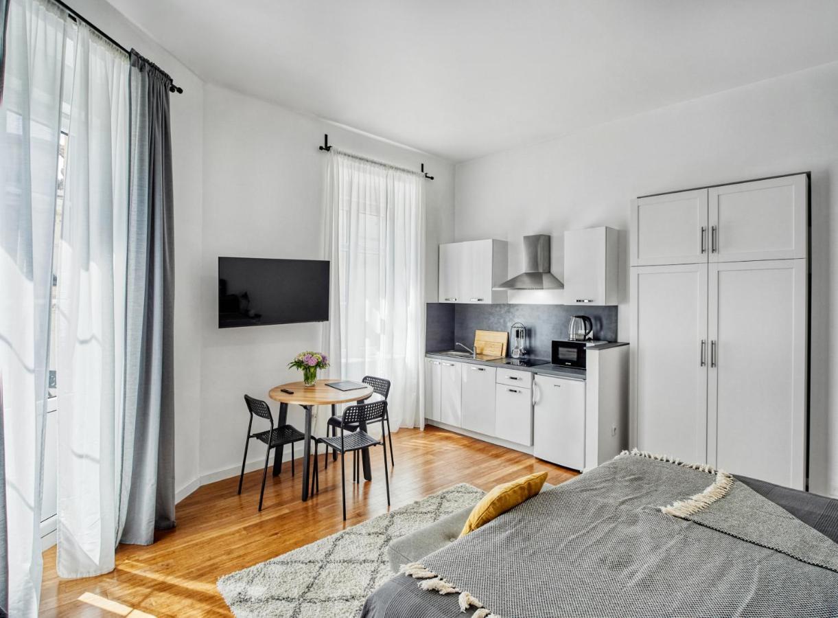 Berry Berry Studios By Flat White Zagreb Extérieur photo