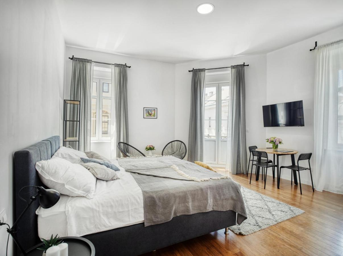 Berry Berry Studios By Flat White Zagreb Extérieur photo